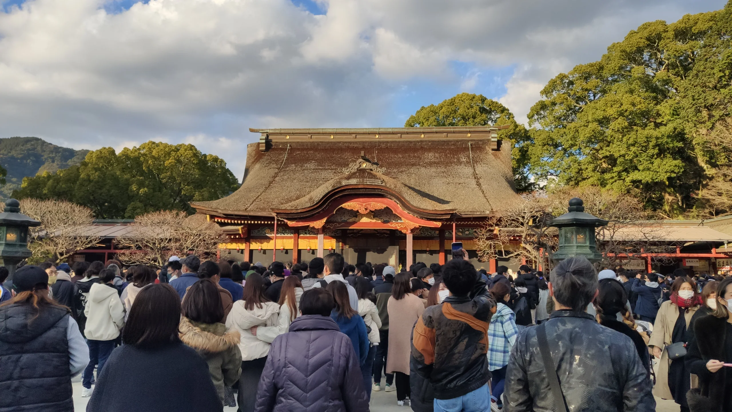 太宰府天滿宮御本殿與新年參拜人潮