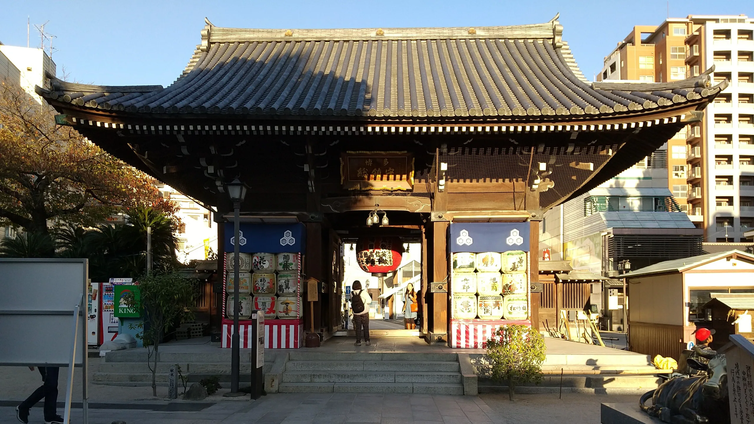 櫛田神社樓門及參拜入口