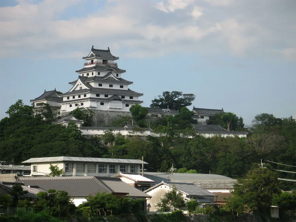 唐津城與舞鶴公園資料照