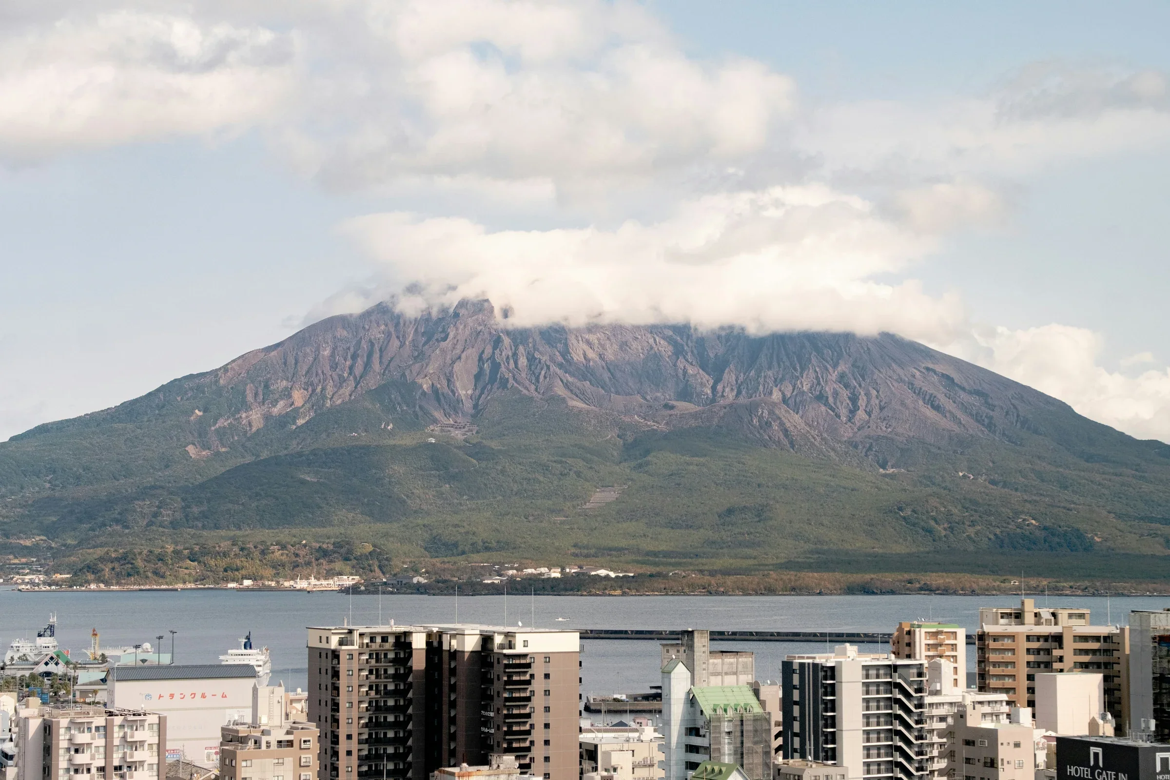 鹿兒島市區、錦江灣與櫻島火山