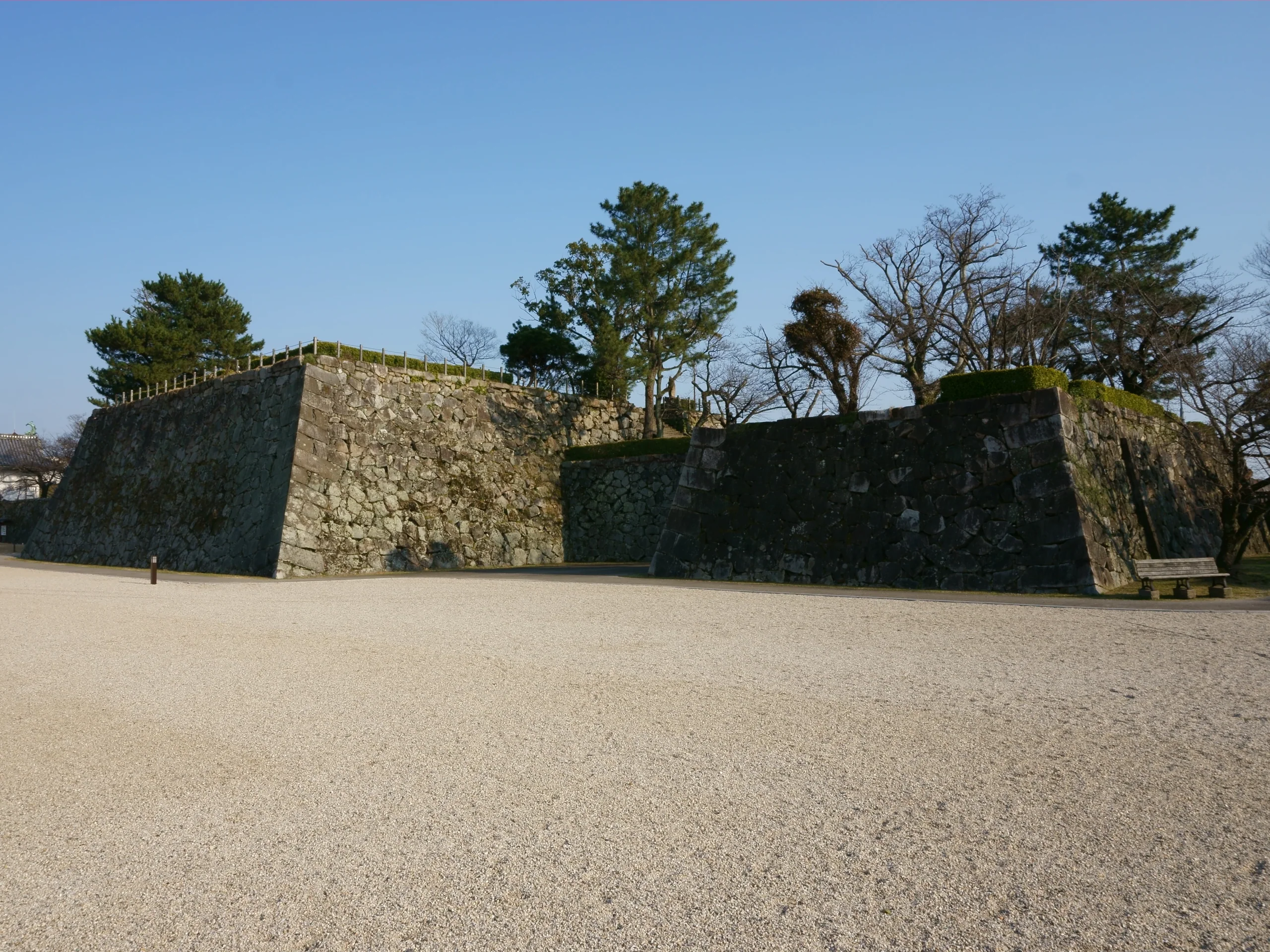 佐賀城公園天守台與本丸西側石垣，佐賀城下町散步景點