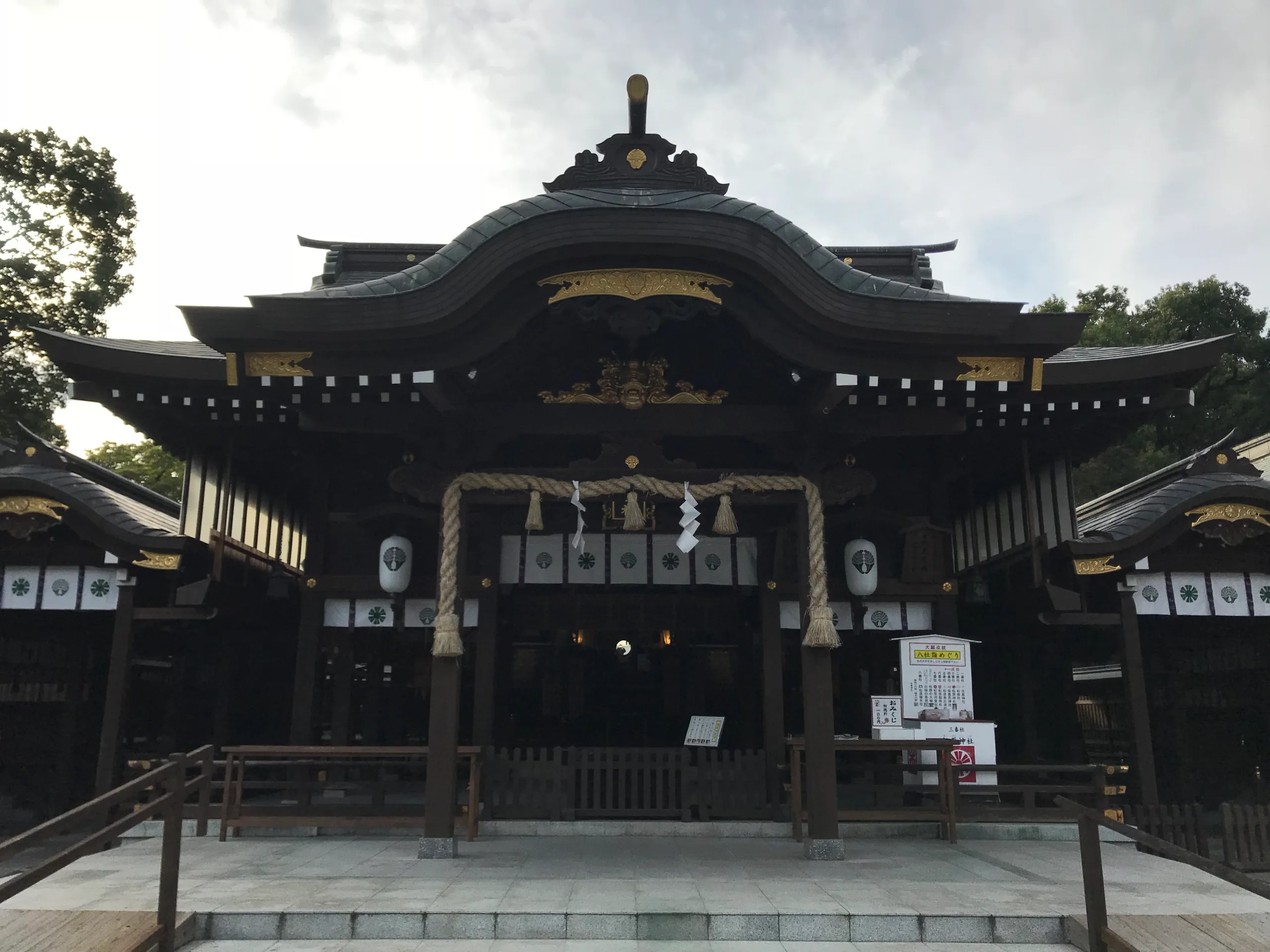 佐嘉神社境內松原神社的拜殿